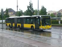 Mercedes-Benz O 530 I (Citaro) auf der Linie 135 nach Alt-Kladow am S+U Bahnhof Rathaus Spandau.
