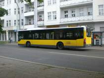 Mercedes-Benz O 530 II (Citaro Facelift) auf der Linie 156 nach Prenzlauer Berg Michelangelostra�e an der Haltestelle Wei�ensee Pasedagplatz.