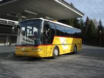 Neoplan Euroliner N312 GR 102324 bei der Garage in Davos