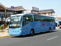 03.07.09,SCANIA Irizar von Ultramar Express im Auftrag von TUI und 1-2-Fly auf der Avenida del Saladar an der Playa del Matorral in Morro Jable-Jand�a auf Fuerteventura.