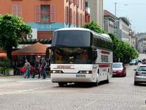 Neoplan ... COE:PH 144 unterwegs in der Stadt Bellinzona am 13.05.2009