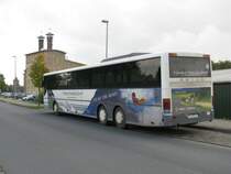 Reiseomnibus SETRA 319 UL der Grevesm�hlener Busbetriebe [GBB] mit Werbung f�r den Landkreis Nordwestmecklenburg als Urlaubsregion vor der Kulisse der Kreisverwaltung, ehemalige Malzfabrik, Grevesm�hlen 24.09.2008