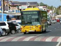 03.07.09,SCANIA-Hochburg Fuerteventura,ein Stadtbus auf der Avenida del Saladar an der Playa del Matorral in Morro Jable-Jand�a.
