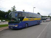 24.07.2009 Autobahn A 81 Parkplatz Schnbuch Richtung Stuttgart Polster & Pohl-Reisen bei einer kurzen Pause. 