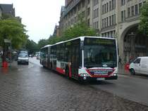 Mercedes-Benz O 530 I (Citaro) auf der Linie 6 nach U-Bahnhof R�dingsmarkt an der Haltestelle Rathausmarkt.
