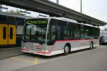 Kn�pfel, Dinhard, ZH 255'593 (MB Citaro �, 2004) am 30.4.2008 beim Bahnhof Seuzach. 