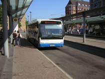 Hier ist ein Bus von einem Privaten Unternehmer zu sehen. Die Bus Marke ist ein VDL-Berkhof.