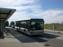 Setra S 300er-Serie NF auf Betriebsfahrt am Bahnhof Golm.