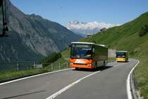Doppelf�hrung am 15.7.2008 �ber den Klausenpass: Wagen 33 und 46 (Setra 313UL, 1996 bzw. 2003) oberhalb Urigen.