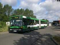 Mercedes-Benz O 405 N (Niederflur-Stadtversion) auf Betriebsfahrt am Bahnhof Eckernfrde.