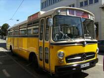 Mercedes Benz O 322 von 1962 der SSB auf Sonderfahrt im Pendelverkehr zwischen Stra�enbahnmuseum (50 Jahre GT4) und H�henpark Killesberg (70 Jahre Kleinbahn) am 30.08.2009