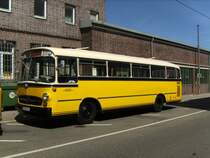 Mercedes Benz O 322 von 1962 der SSB in Warteposition vor der Stra�enbahnwelt Stuttgart (Stra�enbahnmuseum).