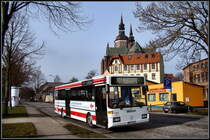 Ein Bus des NVS mit St Marien im Hintergrund.  Stralsund am 12.03.09