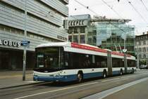 VBZ Z�rich Nr. 71 Hess/Vossloh Doppelgelenktrolleybus am 12. Juli 2009 Z�rich, L�wenplatz