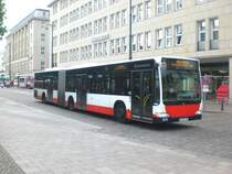 Mercedes-Benz O 530 II (Citaro Facelift) auf der Linie 4 nach Hauptbahnhof/ZOB an der Haltestelle Rathausmarkt.