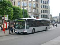 Mercedes-Benz O 530 LE � (Citaro) auf der Linie 31 nach Gesthacht ZOB an der Haltestelle Rathausmarkt.