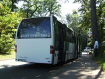 Mercedes Benz O 815 D Heckniederflur  Teamstar City  der Fa. Ernst Auwrter im Einsatz der Stuttgarter Straenbahn an der Haltestelle  Stelle  als Buslinie 66 zum  Frauenkopf . Fahrgestell: Mercedes Benz Vario O 815-42 D mit 152 PS.
