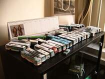 Teil meiner Modellsammlung: Skoda-Trolleybusse und Busse von Marken Karosa, Renault, Iveco-Irisbus, SOR und Ikarus (und ein Gelndeomnibus am Tatra LKW-Unterwerk und noch ein Tatra KT4D Strassenbahnwagen).