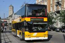PostAuto Ostschweiz SG 268'054 Neoplan am 8. September 2009 bei der Haltestelle St. Gallen St. Leonhard.