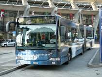 VBL - Mercedes Citaro Nr.132 LU 15075 mit Werbung unterwegs auf der Linie 24 bei den Haltestellen vor dem Bahnhof in Luzern am 07.09.2009