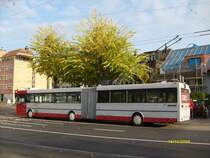 SW - Mercedes-Benz Nr. 160 in der Endstation Tss am 19.10.2008. Wie auf diesem Bild sind alle Gelenktrolleybusse von Mercedes und Solaris in Winterthur nicht mit Retriever und Fangseilen fr die Kontaktruten ausgerstet!