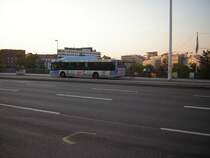 Ein MAN-Erdgasbus auf der Wilhelm Heinrich Br�cke in Saarbr�cken. Das Foto habe ich am 11.09.2009 gemacht.