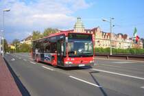 Linie 5 auf der Rheinbr�cke unterwegs auf die Marktst�tte. KN C 1118, 13.09.09.