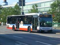 Mercedes-Benz O 530 II (Citaro Facelift) auf der Linie 245 nach Beutnerring am S-Bahnhof Harburg.