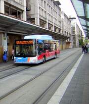 Hier ist wieder der MAN Lions City Bus am Saarbr�cker-Hauptbahnhof zu sehen. Auch dieses Foto wurde am 10.09.2009 aufgenommen.
