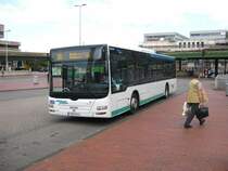 Zu guter Letzt auch noch ein MAN Lions City am ZOB Hannover: Der H-RH 816 der RegioBus Hannover ist hier im Einsatz auf der RegioSprinter-Linie 500. Im Wesentlichen verkehren nur drei Linien der RegioBus �ber den ZOB (300, 500 und 700) - diese sorgen aber aufgrund der dichten Taktung f�r eine rege Busfrequenz am ZOB.