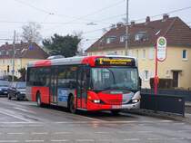 KA-HT 312 ist als Schienenersatzverkehr zum Entenfang unterwegs, aufgrund eines Faschingsumzuges. Aufgenommen an der Eckenerstra�e am 21.2.2009