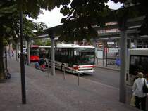 Dieses Foto zeigt einen Setra der Firma Ruwertal Reisen.Leider ist das Fahrzeug etwas verdeckt, aber ich finde das Bild als sehr Interessant, da noch ein Mercedes Bus der Firma Mandelbachtal Reisen gut zu erkennen ist.Auch dieses Foto habe ich am 15.09.2009 am Hauptbahnhof in Saarbr�cken aufgenommen.