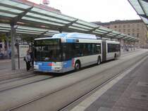 Auf diesem Foto ist ein Erdgas Gelenkbus zu sehen. Das Foto wurde am 16.09.2009 aufgenommen.