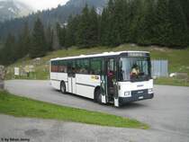 NAW/Hess BH 4-23 GR 11334 von Postauto/Arena Shuttle auf der Alp bei Bargis oberhalb Flims. Die Konzession bei diesen Bussen liegt bei der Postauto. Ausf�hrendes Unternehmen ist aber nicht Postauto, deshalb verkehren die Busse auch nicht im �blichen Postauto Anstrich.