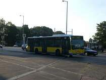 Mercedes-Benz O 530 I (Citaro) auf der Linie X49 nach S-Bahnhof Messe Nord/ICC am S-Bahnhof Heerstra�e.