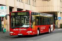 Auto Gather KR GA 150 auf der Linie 834 Richtung Oberkassel Belsenplatz
vor dem Dsseldorfer HBF.
Werbung:DPD
Oktober 2008
