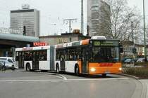 Graf Reisen 425 HER AG 165 als SEV vor dem HBF Essen.
Zu beachten sind die 4 Tren.
Januar 2007