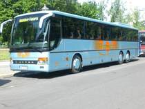 Setra S 300er Serie am Roten Rathaus.
