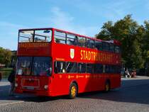 Stadtrundfahrt in Schwerin mit einenem Bssing Doppeldecker am Pfaffenteich 