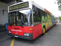 Der wieder in Betrieb genommene (eigentlich schon ausgemusterte) O405GN Nummer 90. Der rechte Aussenspiegel wurde der restlichen Flotte angepasst. (Aufnahme: 2009)