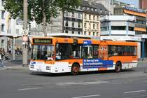 RVK 955 auf der Linie 600 Richtung Graurheindorf am Bonner HBF.
Werbung: WDR
Juli 2009