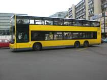 MAN Lion's City DD (Doppelstock) auf der Linie 245 am S+U Bahnhof Zoologischer Garten.