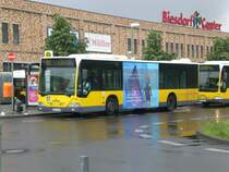 Mercedes-Benz O 530 I (Citaro) auf der Linie 190 nach S-Bahnhof Wuhlheide am U-Bahnhof Elsterwerdaer Platz. 