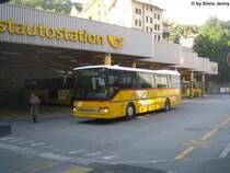 GR 102 312 (PU Mark) am 22.9.09 beim Bhf. Thusis. Von Rh�z�ns aus f�hren zwei Postautolinien nach Thusis, die eine diret via Cazis, die andere via Domleschg. W�hrend ich mich f�r das direkte Poschti nach Thusis entschied, f�hrt hier der Setra, der �ber Domleschg in Thusis ein.