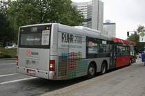 BVR  D BV 1115 als Linie SB19 Richtung Heiligenhaus Stadtmitte am 24.9.2009 vor dem Essener HBF S�dausgang.
Werbung: Kulturhauptstadt Essen 2010