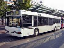 Auf diesem Foto ist ein Neoplan zu sehen. Das Foto wurde am 25.09.2009 in Saarbr�cken am Hauptbahnhof aufgenommen.