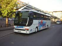 Hier ist ein Setra der Firma Huwig Reisen zu sehen. Die Aufnahme des Fotos war der 25.09.2009.
