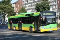 STO-AG 625 auf der Linie 939 auf den Letzten Metern Richtung Duisburg HBF.
Duisburg HBF 27.9.2009