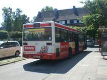 Mercedes-Benz O 405 N (Niederflur-Stadtversion) auf der Linie 8 nach U-Bahnhof Wandsbek Markt am S-Bahnhof Poppenbttel.