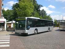 Mercedes-Benz O 530 II (Citaro Facelift) auf Leerfahrt am Bahnhof Ahrensburg.